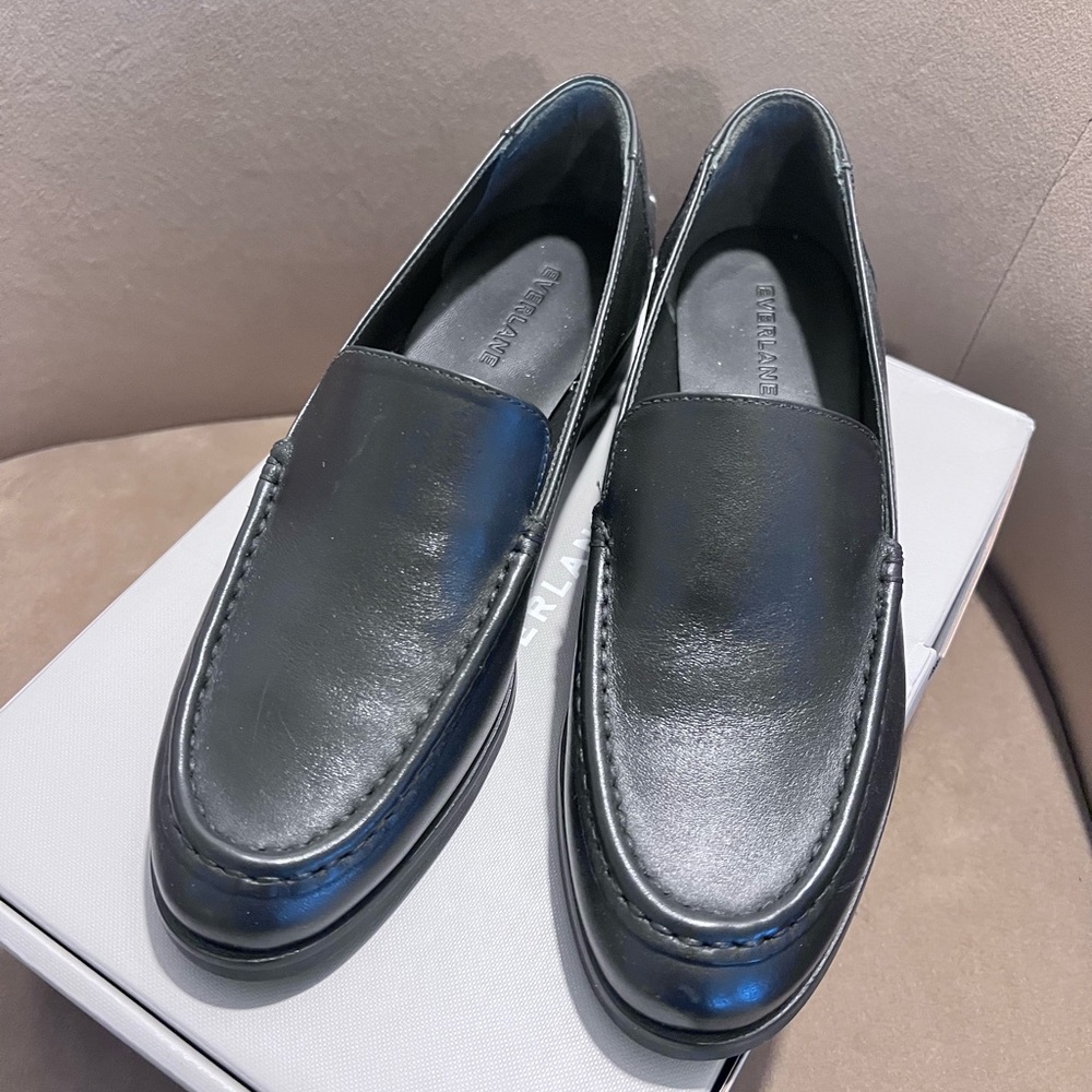 Everlane Modern Loafer in black